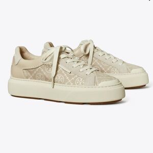 Tory Burch MONOGRAM LADYBUG SNEAKER in new cream